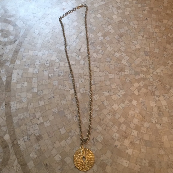 Express Jewelry - Express gold pendant necklace